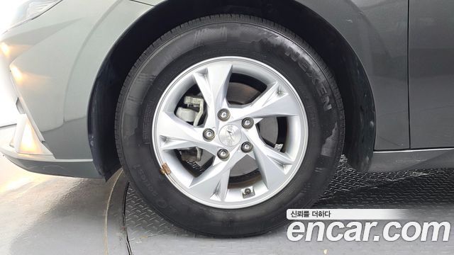 Hyundai AVANTE 2021 — photo 5
