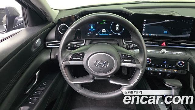 Hyundai AVANTE 2021 — photo 15