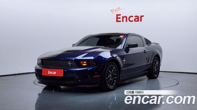 Ford Mustang 2012 — photo 1