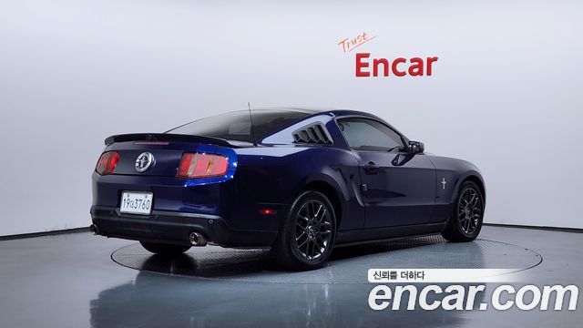 Ford Mustang 2012 — photo 2