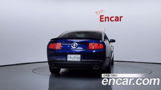 Ford Mustang 2012 — photo 4