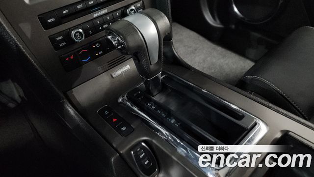 Ford Mustang 2012 — photo 9