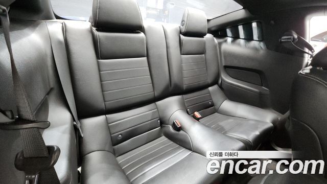 Ford Mustang 2012 — photo 11