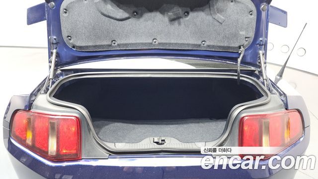Ford Mustang 2012 — photo 20