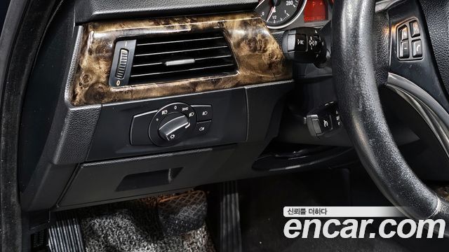 BMW 3-Series 2008 — photo 23
