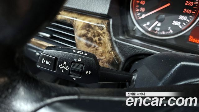 BMW 3-Series 2008 — photo 28