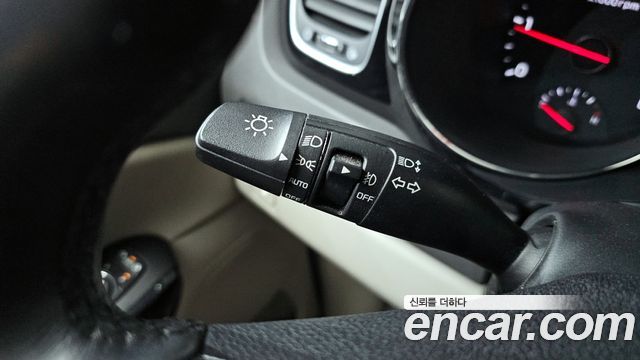 Kia Canival 2018 — photo 18