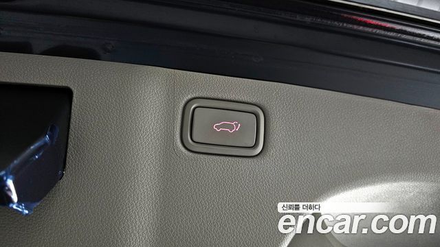 Kia Canival 2018 — photo 20
