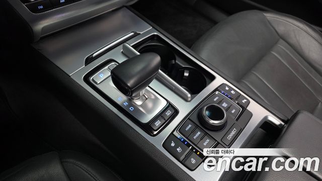 Genesis G80 2018 — photo 12