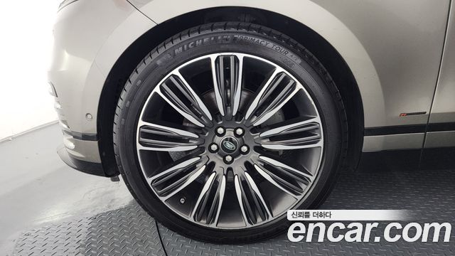 Land Rover Range Rover Velar 2018 — photo 5