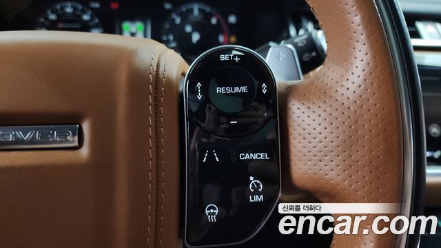 Land Rover Range Rover Velar 2018 — photo 22