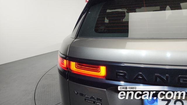 Land Rover Range Rover Velar 2018 — photo 9