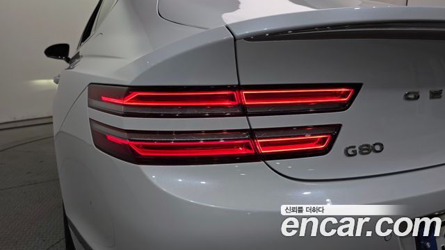 Genesis G80 2022 — photo 9