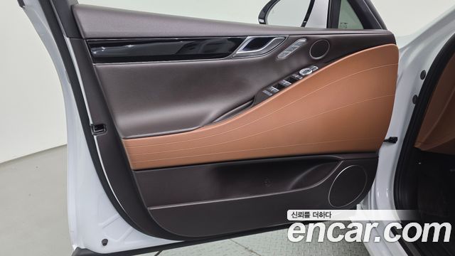 Genesis G80 2022 — photo 14