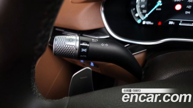 Genesis G80 2022 — photo 28