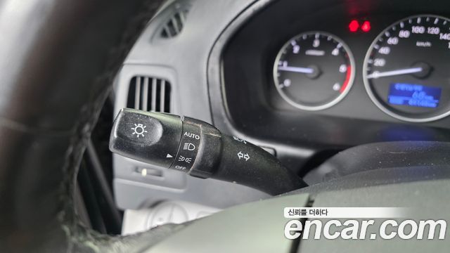 Hyundai Starex 2017 — photo 21