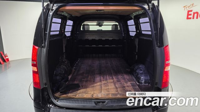 Hyundai Starex 2017 — photo 26