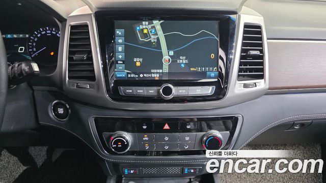 KG Mobility Rexton 2018 — photo 21