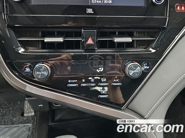 Toyota Camry 2024 — photo 19