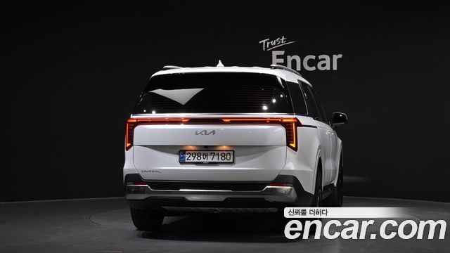 Kia Canival 2024 — photo 4