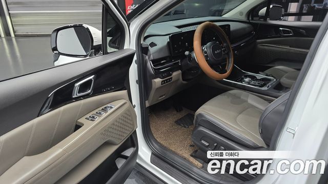 Kia Canival 2024 — photo 13