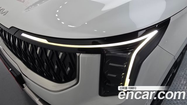 Kia Canival 2024 — photo 8