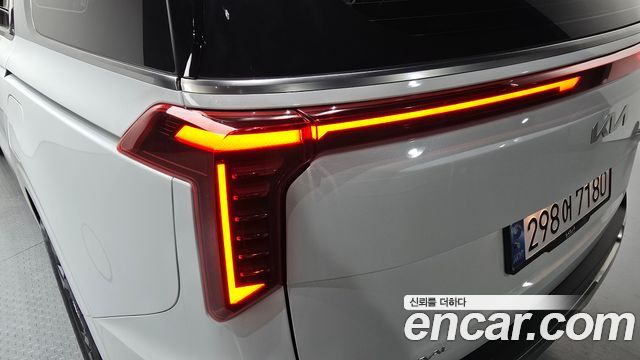 Kia Canival 2024 — photo 9