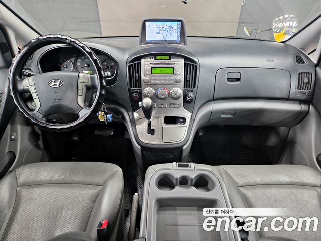 Hyundai Starex 2015 — photo 18