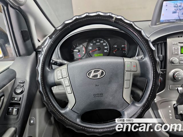 Hyundai Starex 2015 — photo 19