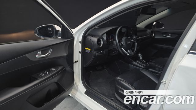 Kia K3 2019 — photo 10