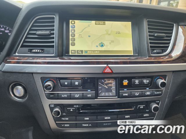 Hyundai Genesis 2016 — photo 16