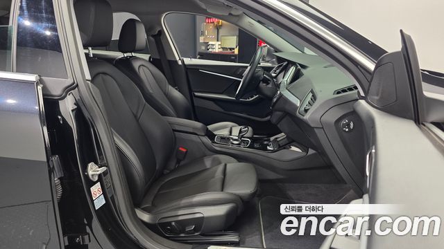BMW 2-Series 2024 — photo 17