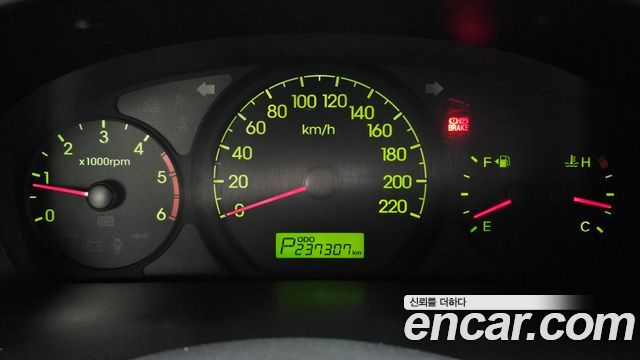 Hyundai Starex 2015 — photo 8