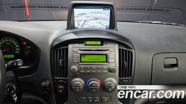 Hyundai Starex 2015 — photo 14