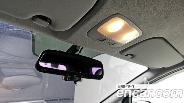 Hyundai Starex 2015 — photo 19