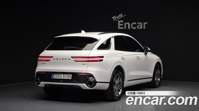 Genesis GV70 2021 — photo 2