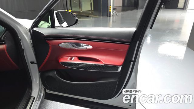 Genesis GV70 2021 — photo 14