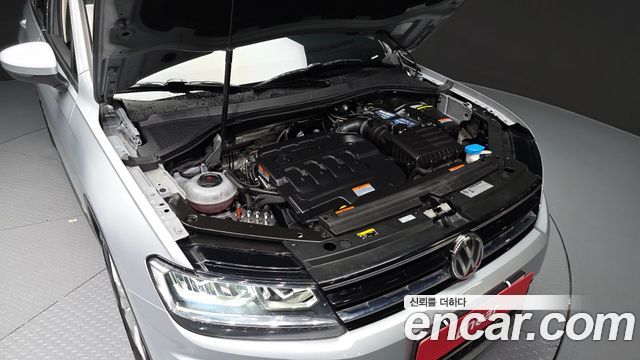 Volkswagen Tiguan 2018 — photo 6