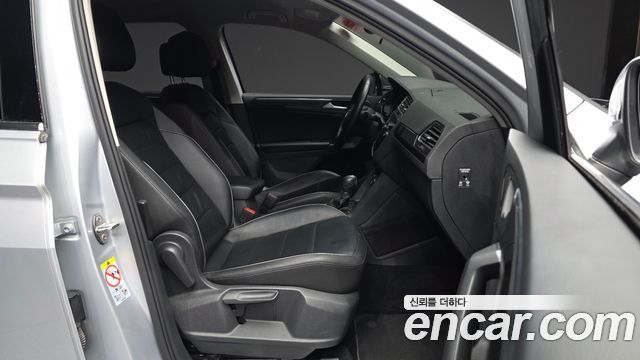 Volkswagen Tiguan 2018 — photo 11