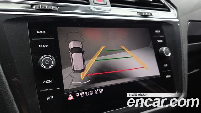Volkswagen Tiguan 2018 — photo 16