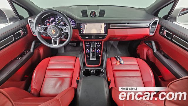 Porsche Cayenne 2023 — photo 7