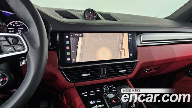 Porsche Cayenne 2023 — photo 13
