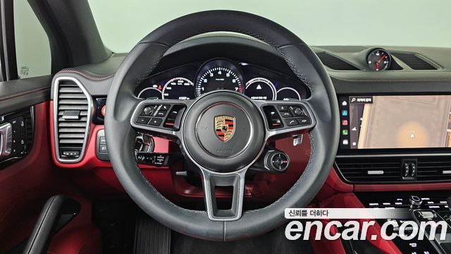 Porsche Cayenne 2023 — photo 14