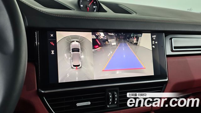 Porsche Cayenne 2023 — photo 15