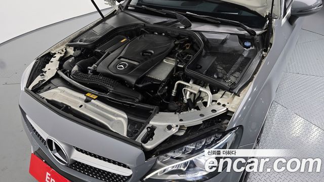 Mercedes-Benz C-Class 2017 — photo 6