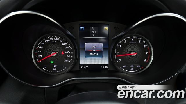 Mercedes-Benz C-Class 2017 — photo 11