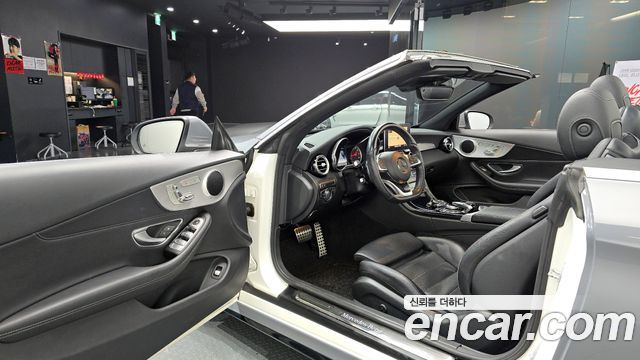 Mercedes-Benz C-Class 2017 — photo 13