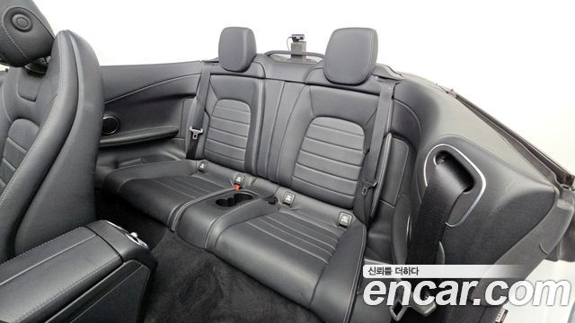 Mercedes-Benz C-Class 2017 — photo 18