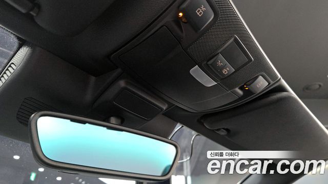 Mercedes-Benz C-Class 2017 — photo 25
