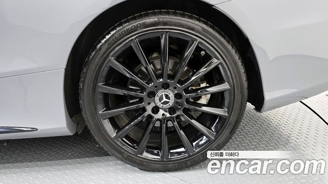 Mercedes-Benz C-Class 2017 — photo 7
